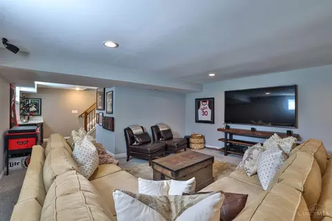 7449 Hosbrook Rd, Cincinnati, OH 45243 photo 32