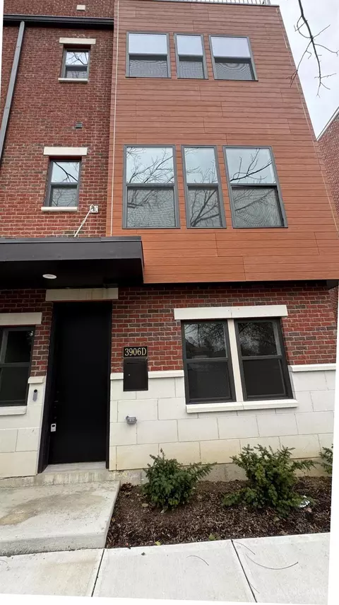 3906 Edwards Rd, Cincinnati, OH 45209