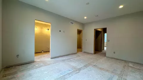 3908 Edwards Rd, Cincinnati, OH 45209 photo 14