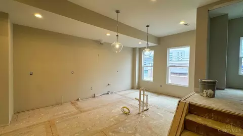 3908 Edwards Rd, Cincinnati, OH 45209 photo 5