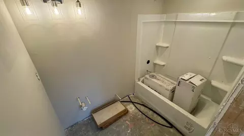 3908 Edwards Rd, Cincinnati, OH 45209 photo 4