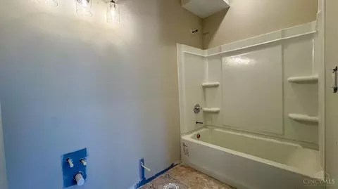 3908 Edwards Rd, Cincinnati, OH 45209 photo 18