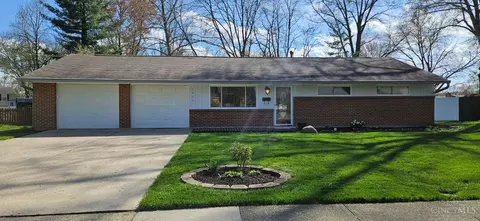 1901 Heidelberg Dr, Loveland, OH 45140
