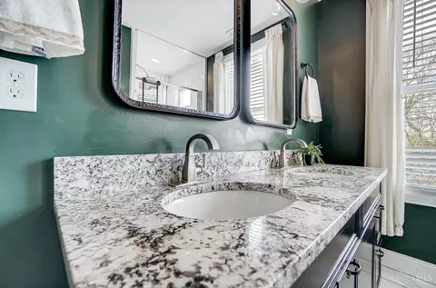 Bath - 3580 Lilac Ave, Cincinnati, OH 45208 photo 5 of 6