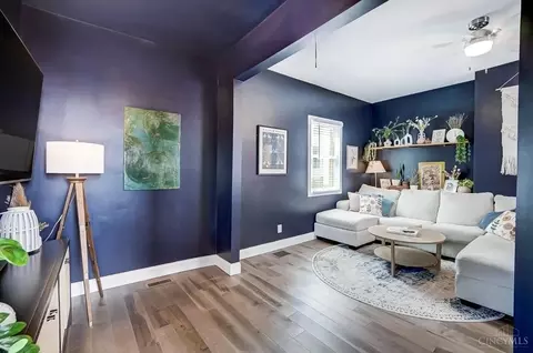 Living - 3580 Lilac Ave, Cincinnati, OH 45208 photo 4 of 4