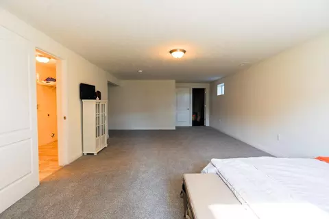 Bedroom - 676 Smiley Ave, Springdale, OH 45246 photo 4 of 4