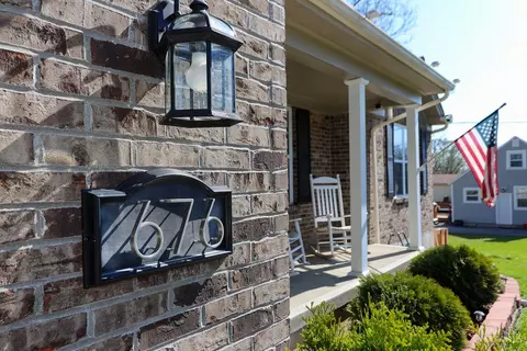Exterior - 676 Smiley Ave, Springdale, OH 45246 photo 3 of 11