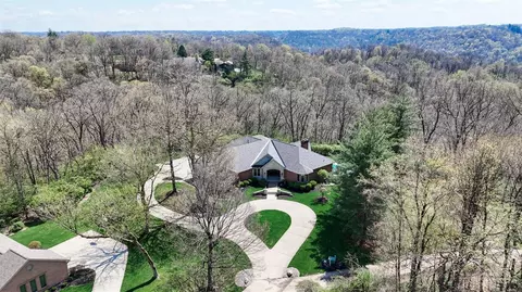 View/Area - 7379 Southpointe Dr, Cincinnati, OH 45233 photo 2 of 7