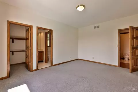 Bedroom - 7379 Southpointe Dr, Cincinnati, OH 45233 photo 3 of 6