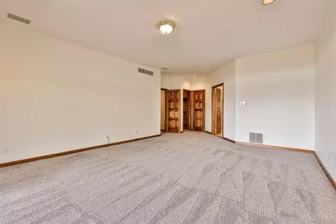 Bedroom - 7379 Southpointe Dr, Cincinnati, OH 45233 photo 1 of 6