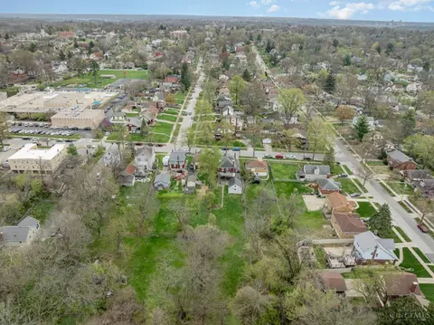 View/Area - 3319 Cheviot Ave, Cincinnati, OH 45211 photo 2 of 8
