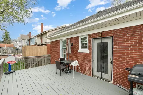 Exterior - 3319 Cheviot Ave, Cincinnati, OH 45211 photo 6 of 9