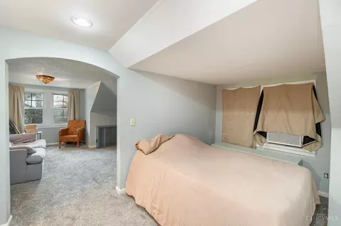 Bedroom - 3319 Cheviot Ave, Cincinnati, OH 45211 photo 6 of 7
