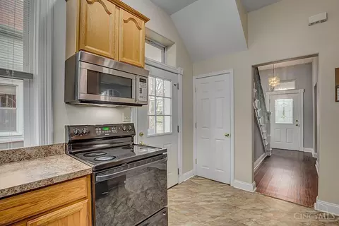 Entry Way - 3732 Applegate Ave, Cheviot, OH 45211 photo 2 of 2
