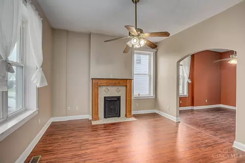 Living - 3732 Applegate Ave, Cheviot, OH 45211 photo 3 of 4