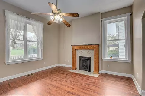 Living - 3732 Applegate Ave, Cheviot, OH 45211 photo 2 of 4