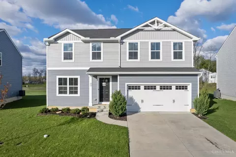 33 Cedarwood Dr, Amelia, OH 45102