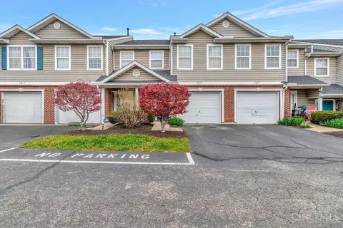 1915 Chaucer Dr, Cincinnati, OH 45237