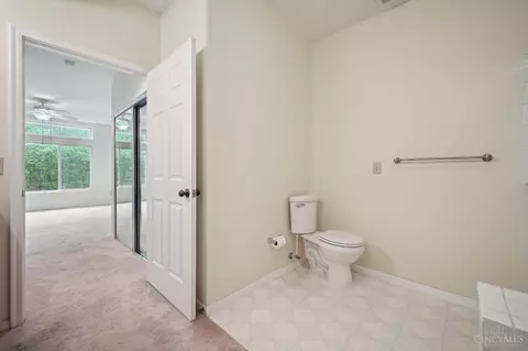 7826 Gapstow Brg, Cincinnati, OH 45231 photo 24