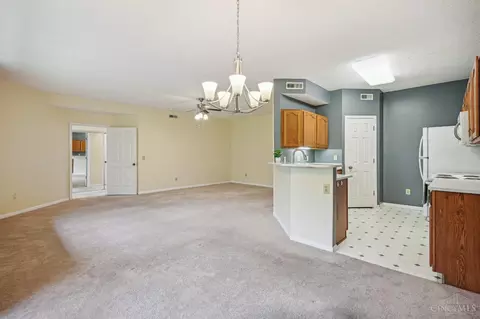 7826 Gapstow Brg, Cincinnati, OH 45231 photo 7