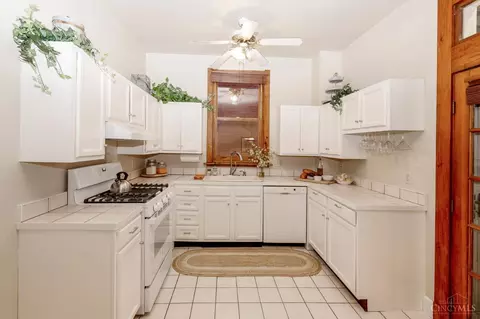 259 Emming St, Cincinnati, OH 45219 photo 11