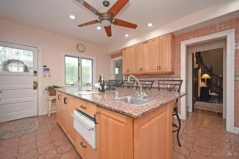 Kitchen - 3934 Leyman Dr, Cincinnati, OH 45229 photo 5 of 5