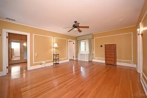 Bedroom - 3934 Leyman Dr, Cincinnati, OH 45229 photo 1 of 12