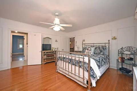 Bedroom - 3934 Leyman Dr, Cincinnati, OH 45229 photo 6 of 12
