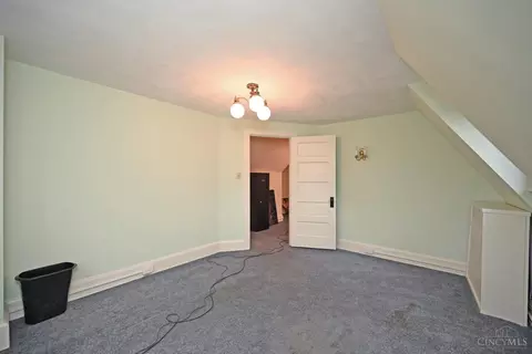 Bedroom - 3934 Leyman Dr, Cincinnati, OH 45229 photo 10 of 12