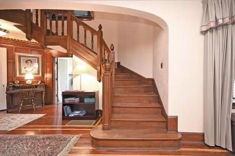 Entry Way - 3934 Leyman Dr, Cincinnati, OH 45229 photo 4 of 8
