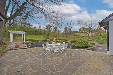 Exterior - 3934 Leyman Dr, Cincinnati, OH 45229 photo 12 of 26