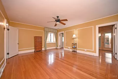 Bedroom - 3934 Leyman Dr, Cincinnati, OH 45229 photo 3 of 12