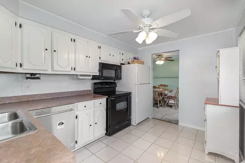 Kitchen - 5346 Rawhide Ct, Cincinnati, OH 45238 photo 2 of 2