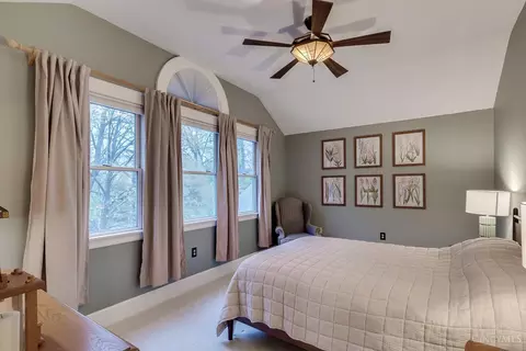 Bedroom - 1156 Inglenook Pl, Cincinnati, OH 45208 photo 1 of 3