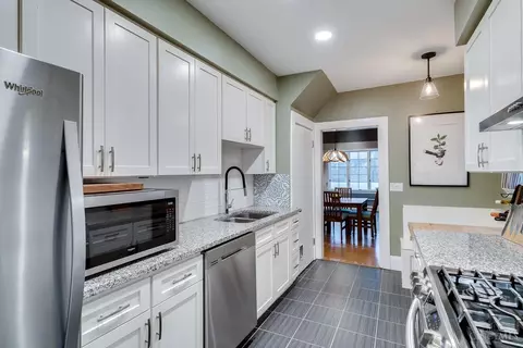 Kitchen - 1156 Inglenook Pl, Cincinnati, OH 45208 photo 3 of 4