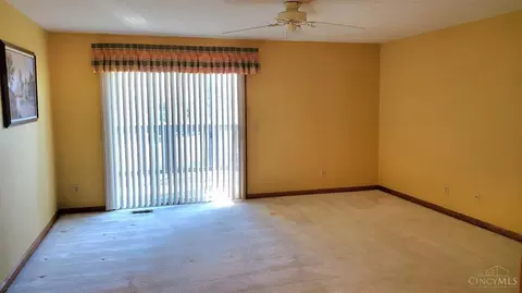 Bedroom - 4331 Regency Ridge Ct, Cincinnati, OH 45248 photo 1 of 8