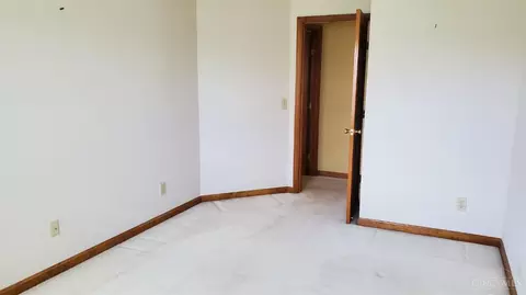 Bedroom - 4331 Regency Ridge Ct, Cincinnati, OH 45248 photo 6 of 8