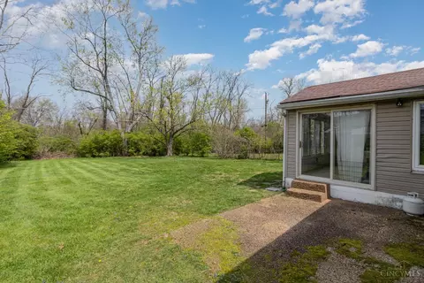 Exterior - 9277 Comstock Dr, Cincinnati, OH 45231 photo 5 of 5
