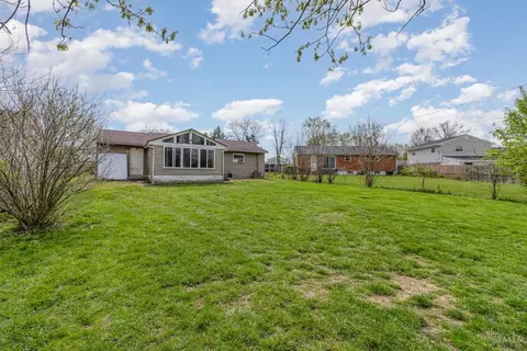Exterior - 9277 Comstock Dr, Cincinnati, OH 45231 photo 3 of 5