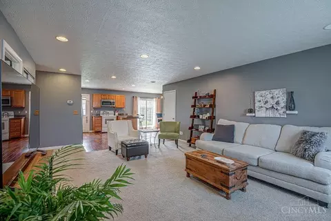 11542 Raphael Pl, Forest Park, OH 45240 photo 6