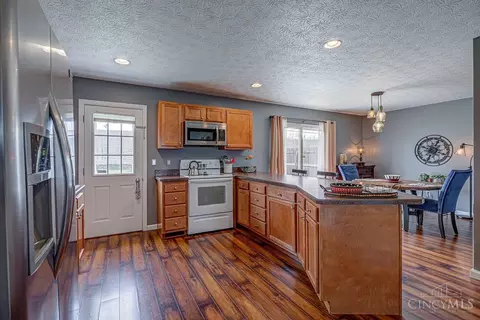 11542 Raphael Pl, Forest Park, OH 45240 photo 7