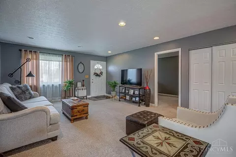 11542 Raphael Pl, Forest Park, OH 45240 photo 4