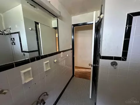 1253 Sunset Ave, Cincinnati, OH 45205 photo 35