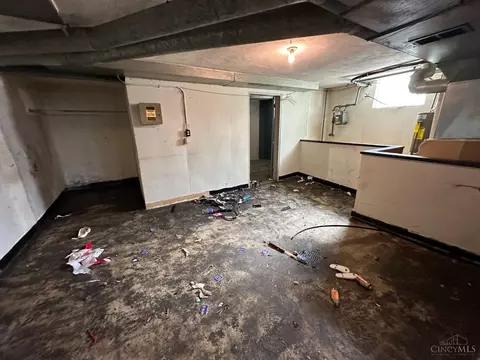 1253 Sunset Ave, Cincinnati, OH 45205 photo 41
