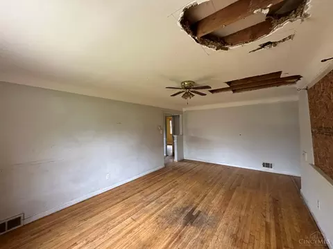 1253 Sunset Ave, Cincinnati, OH 45205 photo 23