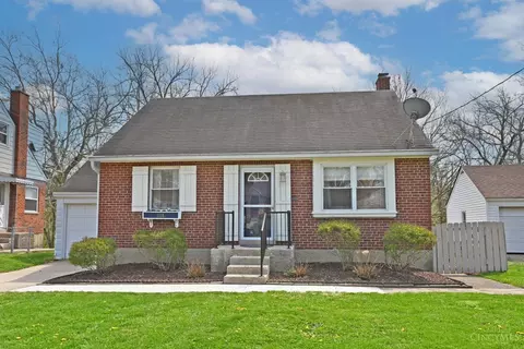 1118 Madeleine Cir, Cincinnati, OH 45231