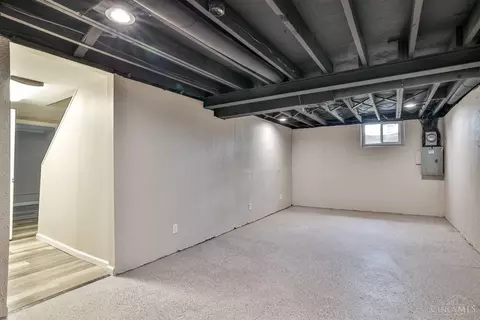 8672 Balboa Dr, Cincinnati, OH 45231 photo 19