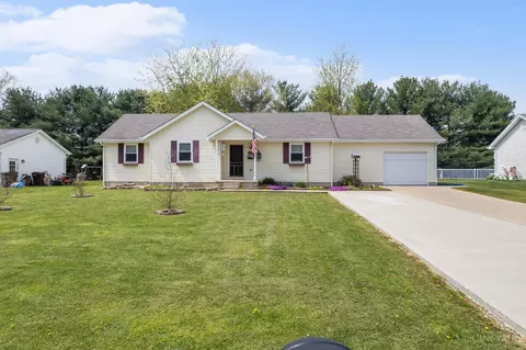 30 Douglas Ln, Georgetown, OH 45121