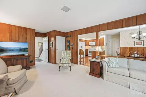 7922 Treeheights Ct, Montgomery, OH 45242 photo 8