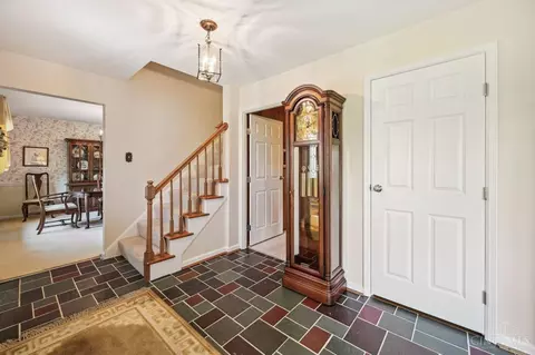 7922 Treeheights Ct, Montgomery, OH 45242 photo 4